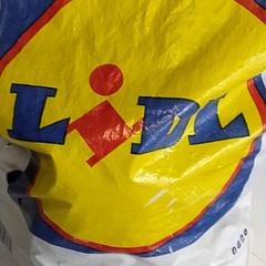 Saco Plastiek Lidl, como reportado por Regio Antwerpen - Brussel utilizando o iLost