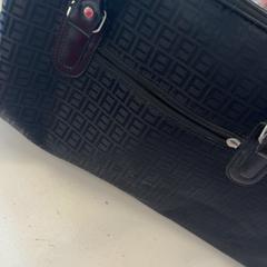 Taška, jak nahlášeno GVB pomocí iLost