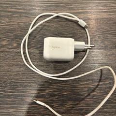 Adaptador, ha sido reportado por WestCord Hotel Eindhoven con iLost