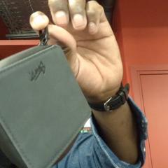 Bossa black, segons ha informat MEININGER Hotel Bordeaux Gare Saint-Jean mitjançant iLost