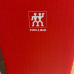 Aankoop zwilling, zoals gemeld door Designer Outlet Roermond met iLost