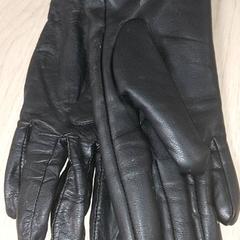 Klær - Handschoenen, som rapportert av Regio Antwerpen - Brussel ved bruk av iLost