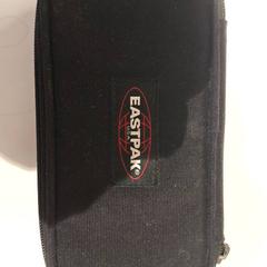 Etui met bijbehoren, ha sido reportado por Bibliotheek Neude (Utrecht) con iLost