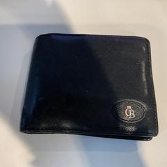 財布 Op naam van morzer Bruijns がiLostで Gemeente Amsterdam によって報告されました