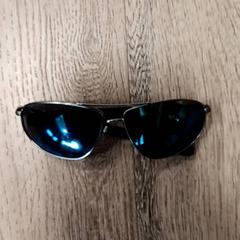 Gafas de sol, ha sido reportado por RRReis Trein Amersfoort / Ede-Wageningen con iLost