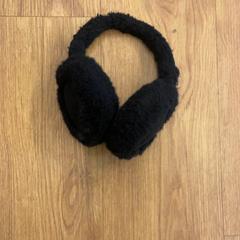 Ear muffs, as reported by GVB using iLost