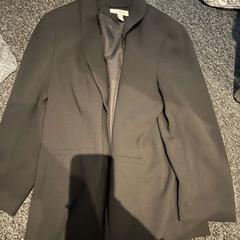 Blazer zwart, zoals gemeld door Haven Hotel Rotterdam met iLost