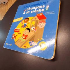 책 Enfant, iLost를 사용하여 IKEA Nice Saint Isidore에 보고됨