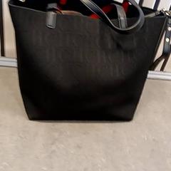 Torba, zgłoszono przez U-OV Amersfoort przy użyciu iLost