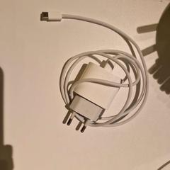 İLost kullanarak Room Mate Bruno tarafından bildirildiği gibi Adaptör WHITE