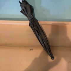 مظلة، كما تم الإبلاغ عنه بواسطة Familie Resort Molenwaard عبر iLost