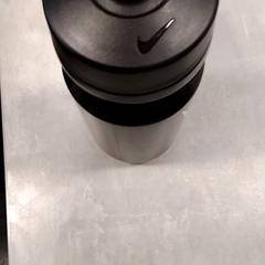 Waterfles, zoals gemeld door Arriva Friesland / Groningen met iLost