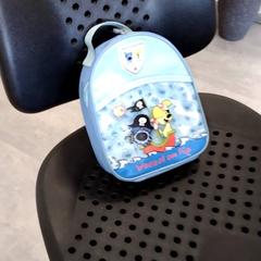 Motxilla kinder rugrasje, segons ha informat Arriva Infoshop Enschede mitjançant iLost