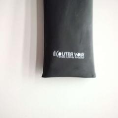 Étui à lunettes, a été signalé par Twisto utilisant iLost