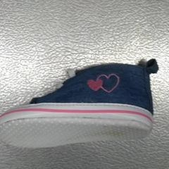 Chaussures pour bébé, a été signalé par IKEA Hasselt utilisant iLost