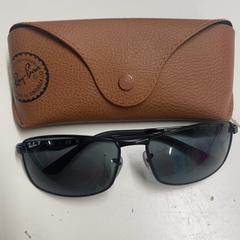 Zonnebril Ray Ban, bruine koker, zoals gemeld door Avonturenpark Hellendoorn met iLost