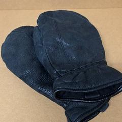 İLost kullanarak IKEA Forus tarafından bildirildiği gibi Eldivenler