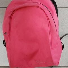Mochila, ha sido reportado por Regio Antwerpen - Brussel con iLost