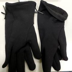 Vestiario Handschoen, come riportato da Regio Limburg - Leuven utilizzando iLost