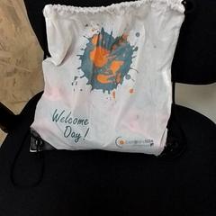 나일론 가방, iLost를 사용하여 ilévia에 보고됨