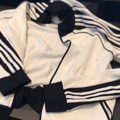 Bunda Adidas, ako bolo nahlásené Van der Valk Hotel Amsterdam Zuidas pomocou iLost