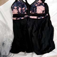 Fürdőruha, amint azt Grand Hotel Amrâth Amsterdam az iLost segítségével jelentette.