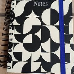 Notebooku Papier cartonné, jak nahlášeno IKEA Lille pomocí iLost