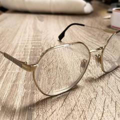 Ulleres, segons ha informat RRReis IJssel-Vecht Lelystad mitjançant iLost