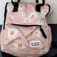 Rugtas, a été signalé par Qbuzz servicepunt  Emmen utilisant iLost