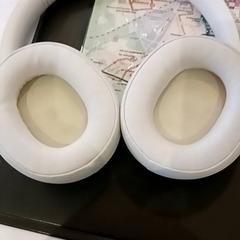 Slúchadlá Wit, ako bolo nahlásené RRReis IJssel-Vecht pomocou iLost