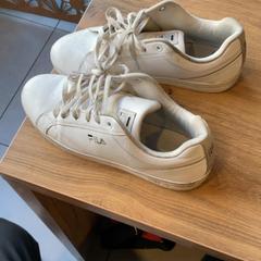 Schoen Blanche, zoals gemeld door MEININGER Hotel Marseille Centre la Joliette met iLost