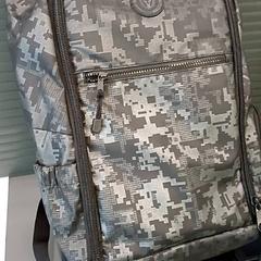 Rugzak/rugtas, amint azt Qbuzz GD Groningen HS az iLost segítségével jelentette.