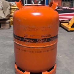 Gas cylinder - Propano orange gas cylinder, gemeldet von Lago Lago über iLost