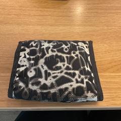 Cartera, segons ha informat Gemeente Alkmaar mitjançant iLost