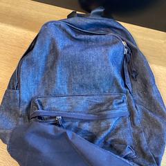 Sac à dos Jeansblauw, a été signalé par Stad Hasselt utilisant iLost