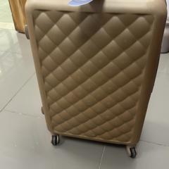 Wheeled suitcase بيج, as reported by محطة بريدة (بريدة) using iLost