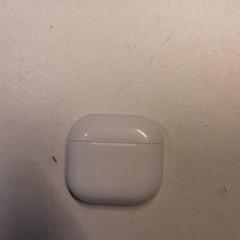 Ohrstöpselhalter, gemeldet von Qbuzz ZHN über iLost