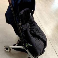 Poussette Avec chancelière noire, a été signalé par IKEA Brest Guipavas utilisant iLost