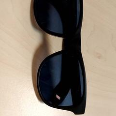 Brýle - Zonnebril, jak nahlášeno Centraal magazijn pomocí iLost