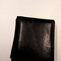 Peňaženka, ako bolo nahlásené Qbuzz ZHN pomocou iLost