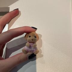 Doll Honden poppetje met roze jurkje, segundo informou Pathé Nijmegen usando iLost