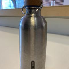 Ivópalack Metalen, amint azt NHL Stenden hogeschool Emmen az iLost segítségével jelentette.