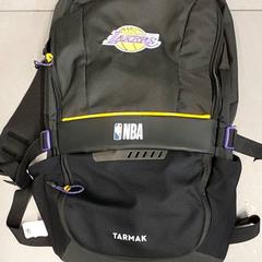 Mochila Zwart, ha sido reportado por Regio West-Vlaanderen con iLost