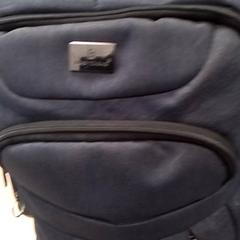 Batoh Blauw/grijs, jak nahlášeno Qbuzz Fryslân pomocí iLost