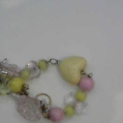 Armband, zoals gemeld door Agence Azalys met iLost