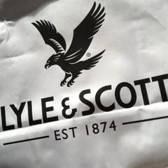 Purchase lyle & scott, jak nahlášeno Designer Outlet Roermond pomocí iLost