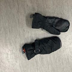 Hansker, som rapportert av Regio Oost-Vlaanderen ved bruk av iLost