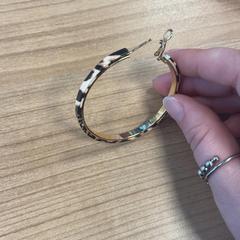 Earring Dierenprint, as reported by Pathé Arnhem using iLost