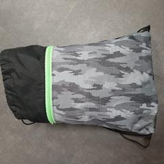 Zaino grau, come riportato da Wilmering Vechta utilizzando iLost