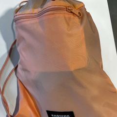 Taška, ako bolo nahlásené Regio Limburg - Leuven pomocou iLost